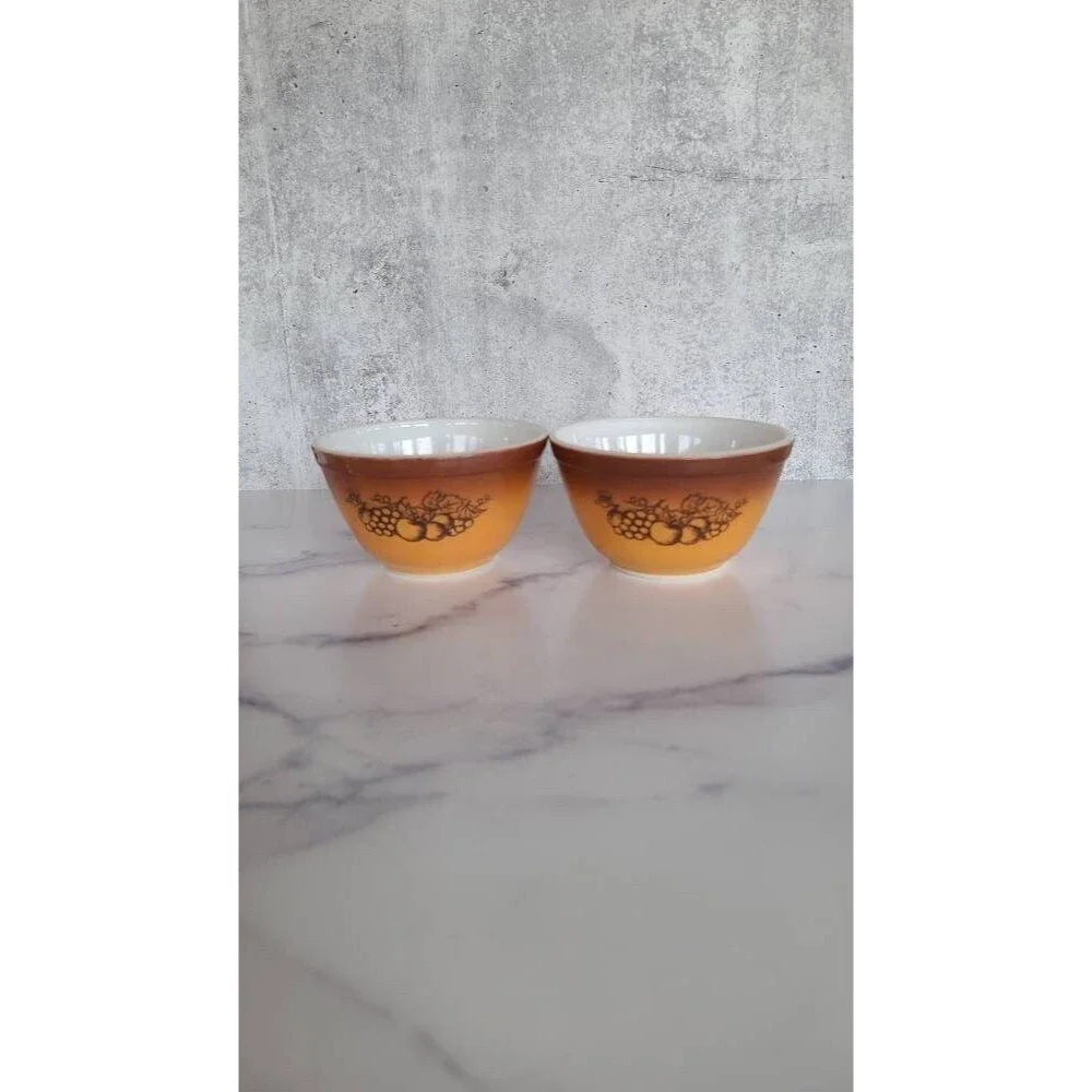 Pyrex Fruit Themed Mixing Bowls, Set of 2 - Picture 1 of 10